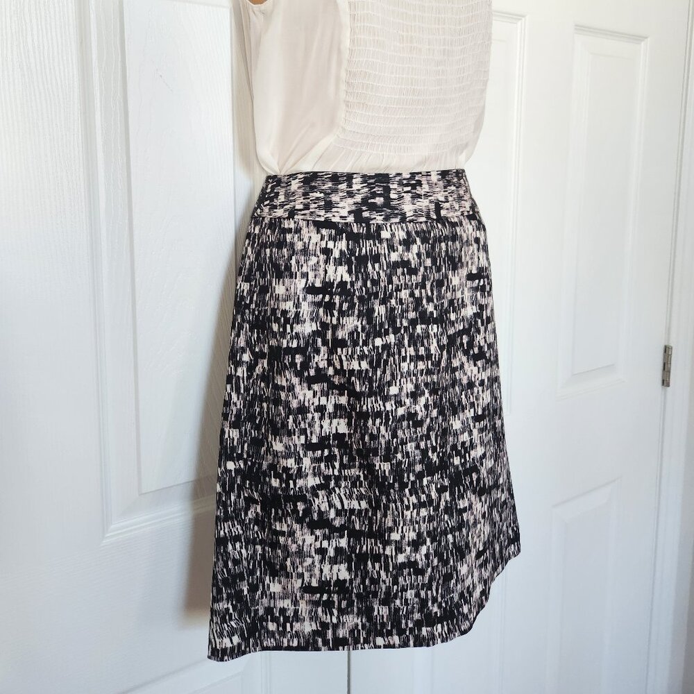 BANANA REPUBLIC WOMENS SKIRT SZ 4 BLACK AND PALE PINK LINEN AND VISCOSE A LINE